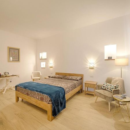 Cozy Guest House Downtown 奧爾比亞 外观 照片